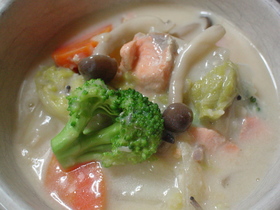 ちょっと和風 鮭と豆乳のシチュー