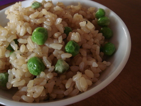 お茶碗一つで簡単豆ご飯♪