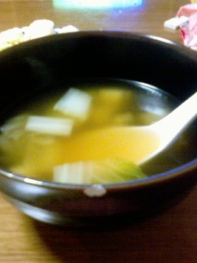 白菜の鶏ガラスープ