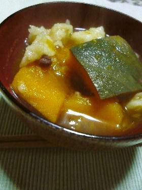 冬至に　カボチャと小豆のすいとん
