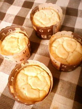 簡単カップのチーズケーキ