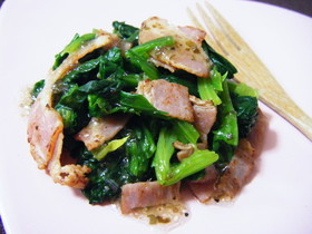 ほうれん草カリカリベーコンSALADA♪