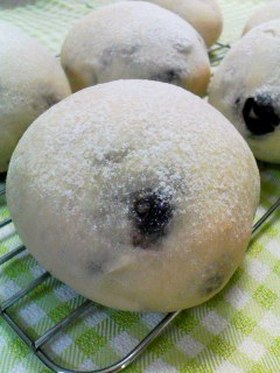 黒豆パン◎