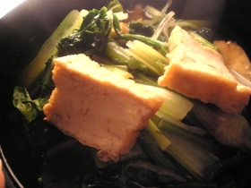 厚揚げと小松菜と水菜とほうれん草の煮浸し