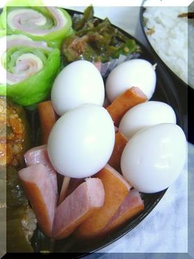 お弁当★うずらとソーセージでチューリップ