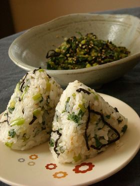ご飯のお伴に♥~大根葉の塩昆布炒め