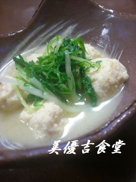 鶏団子の白味噌仕立て