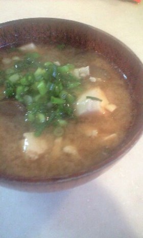 二日酔いさんもどうぞ！なすと豆腐のみそ汁