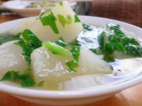 ほろほろ~かぶの煮物~かぶの葉あんかけ♪