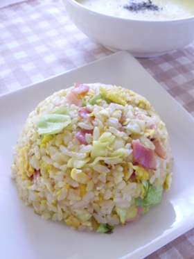 キャベツとベーコンのマヨ炒飯