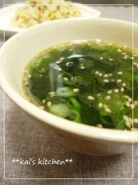 お鍋不要☆１分で簡単わかめスープ