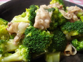 豚肉とブロッコリーの炒め物☆
