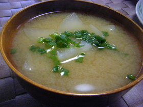 ほっこり☆大根だけのお味噌汁！！