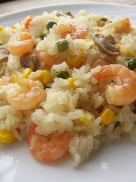 炊飯器でパッ♪と出来る　エビピラフ
