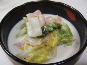 スープ？おかず？白菜ミルク✿