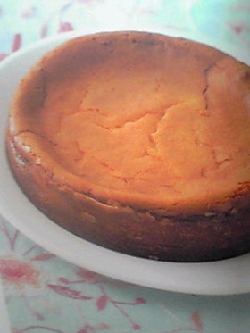 ミキサーで混ぜるだけ!　簡単チーズケーキ