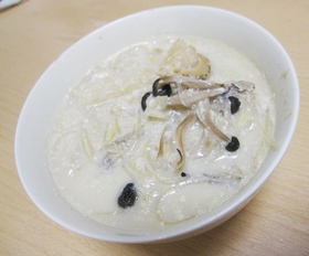 あったか♪白菜と春雨の練りゴマ豆乳スープ