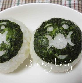 お弁当に♪切り海苔でアンパンマン♬ ♫♪