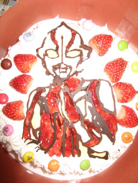 ウルトラマン　メビウス　キャラケーキ！！