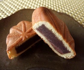 私の食べ方♪もみじ饅頭✿