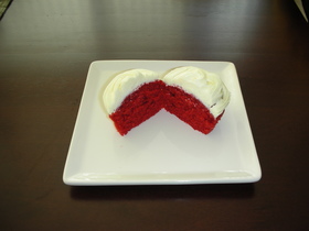 アメリカ南部の　レッドベルベット　ケーキ