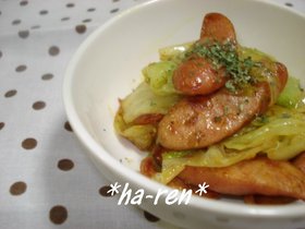 キャベツとウインナーのチーズカレー炒め