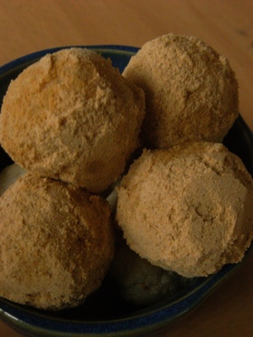 レンジで簡単！翌日ももちもちおから団子♪