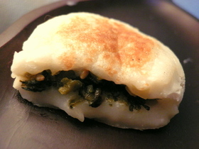 モチモチじゃがもち★高菜チーズ＆鶏そぼろ