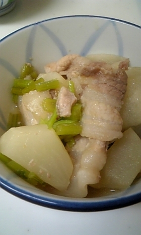 カブと豚バラの煮物