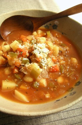 デトックス♪　野菜たっぷりトマトスープ