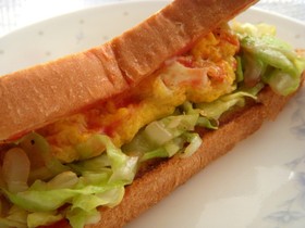 満腹朝食☆レンジでキャベツと卵のサンド