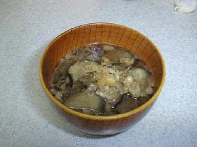 揚げ玉とナスのおみおつけ