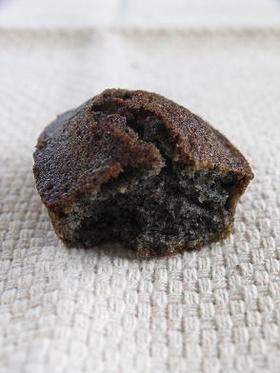 黒ごまのフィナンシェ
