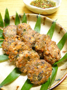 レモンが爽やか♪さば缶でタイ風さつま揚げ