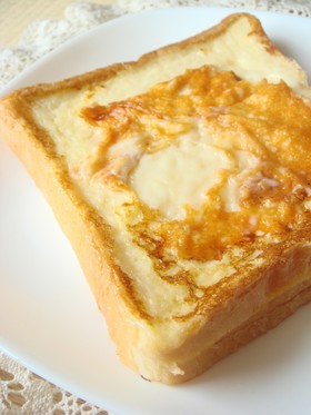 カリッとろっチーズフレンチトースト☆.｡