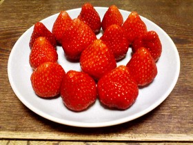 ちょっと楽しいイチゴの盛り方♪