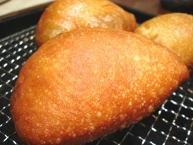 冷めてもサックリふわふわ!簡単ピロシキ