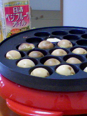 たこ焼き器でベビーカステラ？！