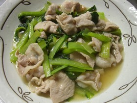 超簡単☆豚肉と青梗菜の炒め物