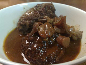 秘伝の煮込みハンバーグ(和風&洋風)