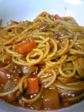 残り物のカレーでスパゲティー