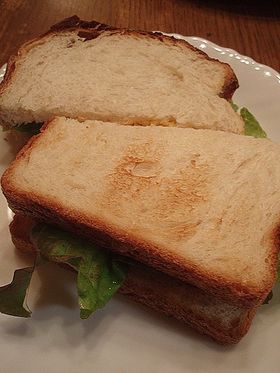 美味しいよ♪　ペッパーポークサンド