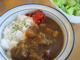 カナ家のカレー。とろとろ牛スジ♪