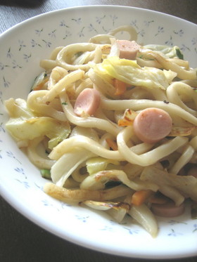 ガーリックマヨ焼きうどん