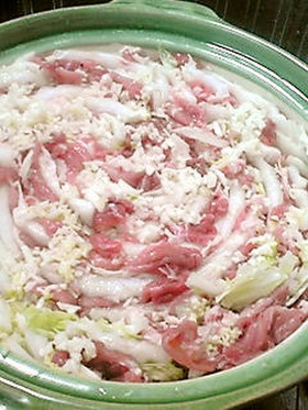 白菜と豚バラ肉のみそ鍋