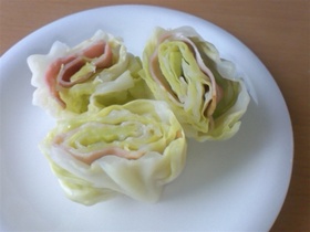 キャベツとベーコンのくるりん。