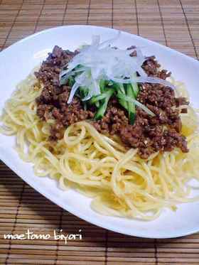 ジャージャー麺