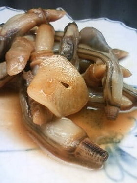 マテ貝のにんにく醤油バター炒め