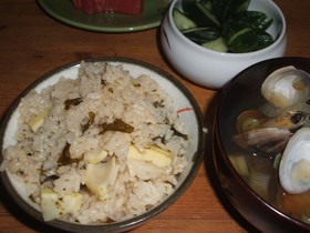 炊飯器で超簡単！たけのこ・わかめご飯！