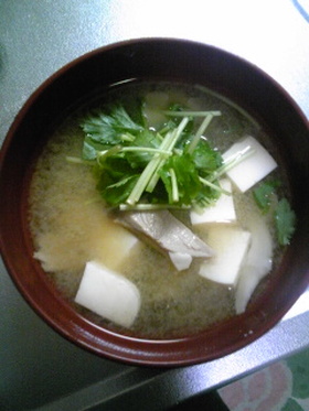 なまりの味噌汁　出汁いらず☆